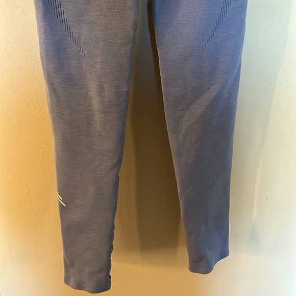 Oner Active Blue Leggings for Dynamic Comfort nwot - Picture 4 of 6